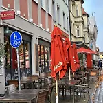 Апартаменты Charmante Altbauwohnung *