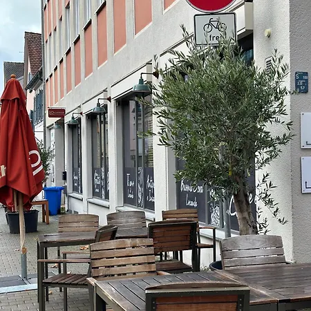 Charmante Altbauwohnung *