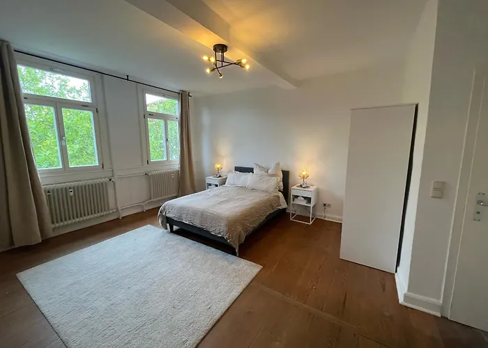 Charmante Altbauwohnung * Erlangen
